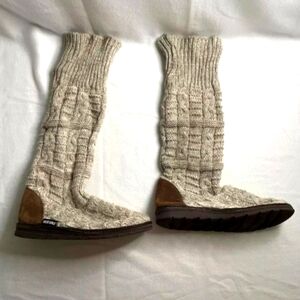 Muk Luk Sweater Boots